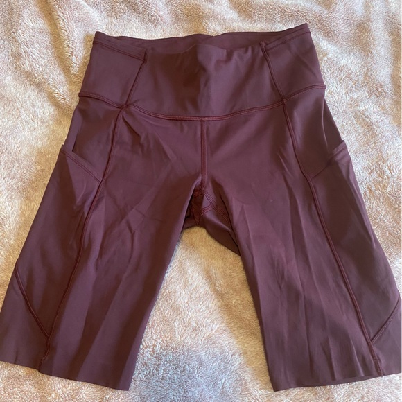 Lululemon shorts - Picture 1 of 3